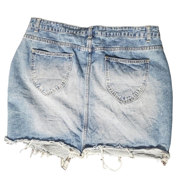 Asymmetrical Raw Hem Denim Mini Skirt - Picture 2 of 5